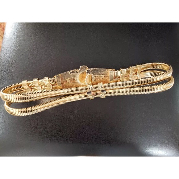 Judith Leiber Gold Lion’s Head Belt - Picture 8 of 8